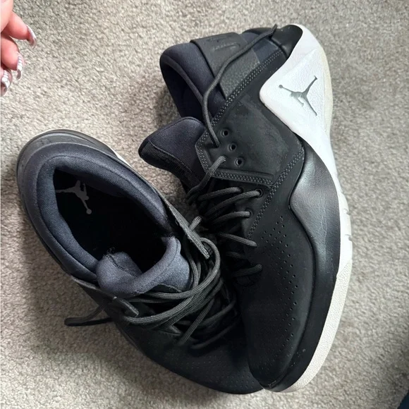 Jordan Men's Black and White Sneakers- SIZE:10 - Picture 2 of 10